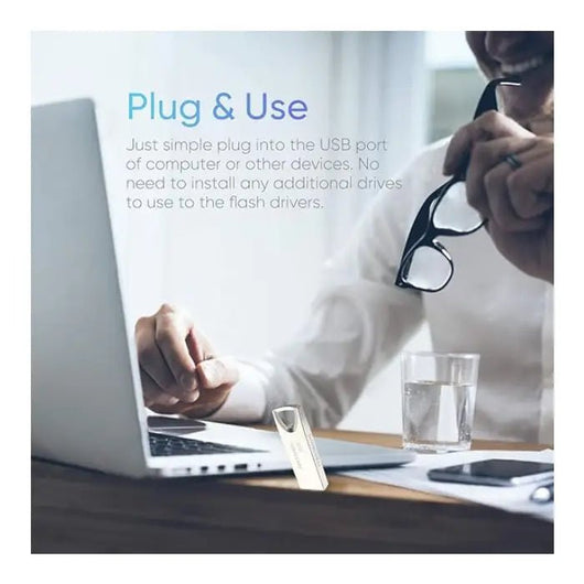 Hikvision M200 128GB USB 2.0 USB Flash Drive - Metal Silver.